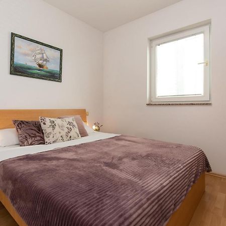 Apartment Filip Krk Town Eksteriør billede